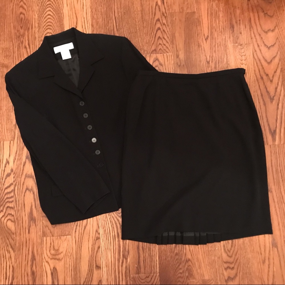 90’s JONES NEW YORK Black Skirt & Jacket Suit Set